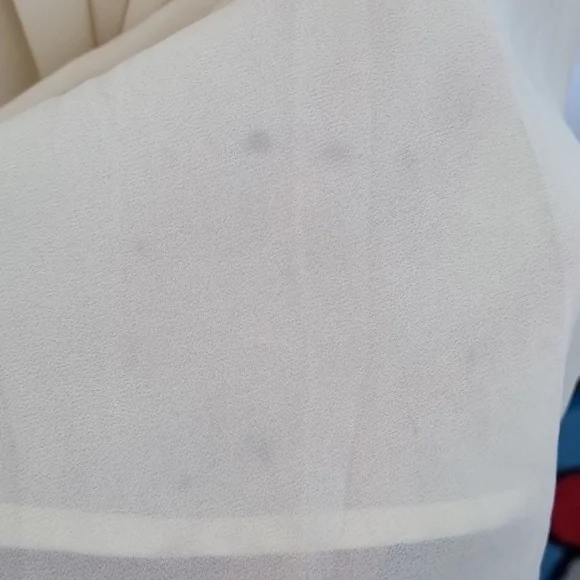 Jarlo, cream long formal dress, lace details, lined, sheer overlay, size 6 - Picture 6 of 12